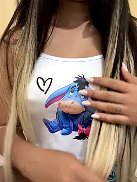 Snapshot of Rebeka9 chatting on November 2025 08:20:02 PM Rebeka9 online show from November 2025 08:20:02 PM