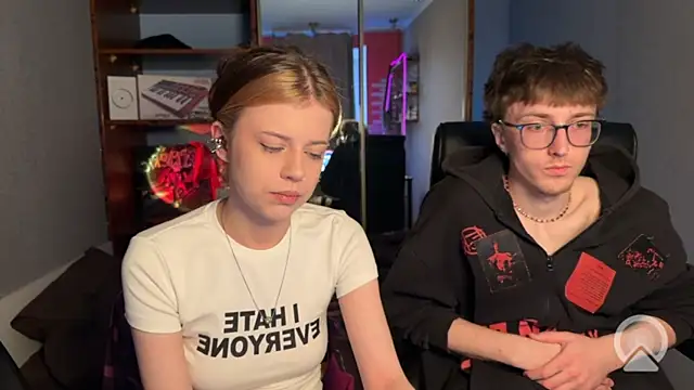 t files x online show from April 2026 04:10:02 AM