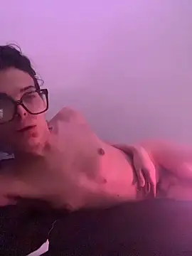 zowi101 online show from December 2025 04:28:02 AM