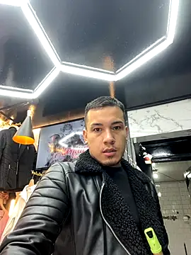 Daniel Martinz online show from November 2025 05:45:02 PM