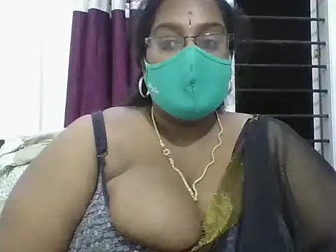 hootypriya online show from January 2026 12:14:02 AM