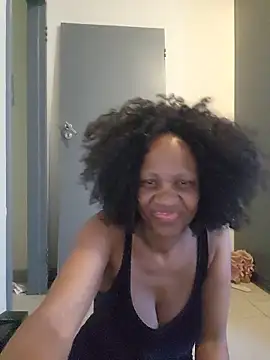 Snapshot of Mommy_Sienna chatting on June 2026 02:33:01 PM Mommy Sienna online show from June 2026 02:33:01 PM