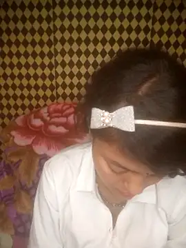 Freakingromance online show from April 2026 05:32:01 PM