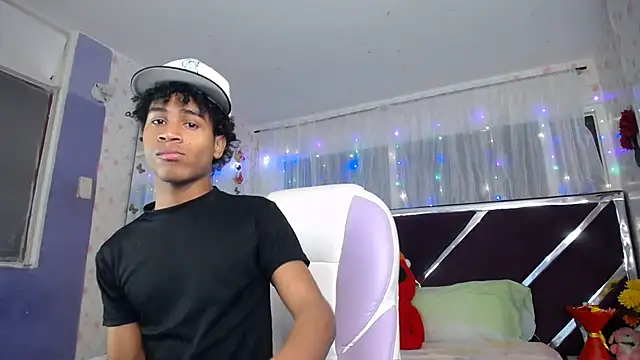 Santy bigcock 01 online show from May 2026 04:04:01 PM