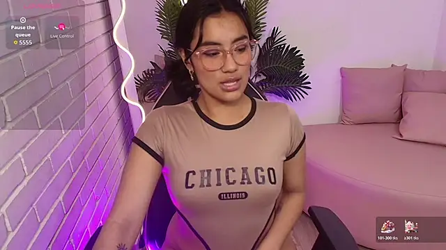 PEACHY TAY online show from December 2025 12:11:02 PM