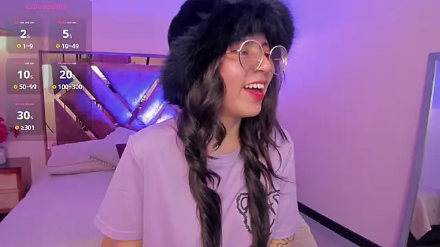 Kittyy patitas suaves online show from December 2025 03:45:02 AM