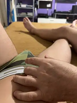 mihneaxxx online show from February 2026 09:15:02 PM