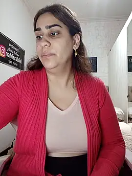 nahiarabiel33 online show from April 2026 05:24:02 PM