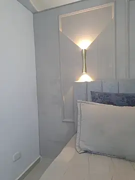 annie  20 online show from December 2025 12:10:01 PM