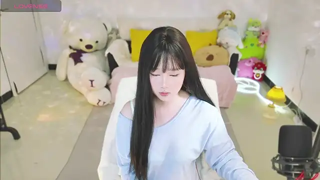 Nina37 online show from January 2026 12:43:02 PM