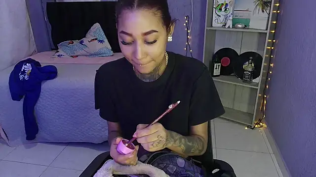 lyam ebony  online show from November 2025 07:52:02 PM