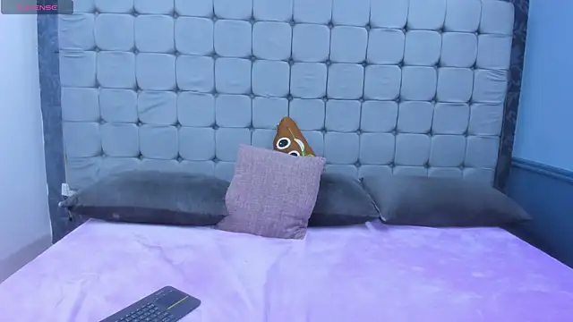 Maddy Blaze online show from November 2025 01:49:02 AM