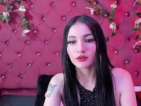 Saileth Rossy online show from November 2025 07:57:02 PM