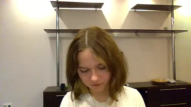 AlissaGerardo online show from November 2025 12:05:02 PM