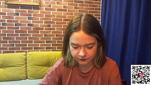 AlissaGerardo online show from November 2025 02:09:01 PM