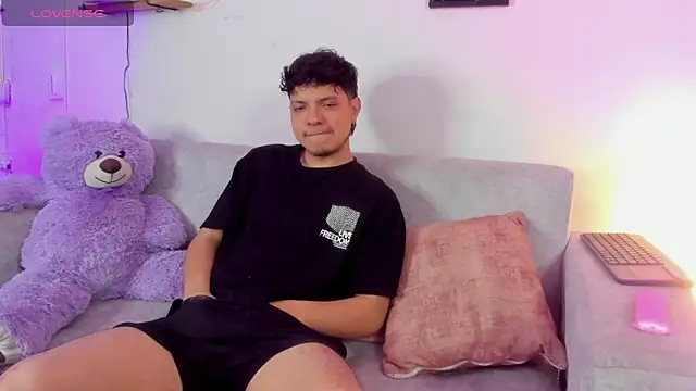 MidNightTouch-21 online show from November 2025 01:06:02 AM