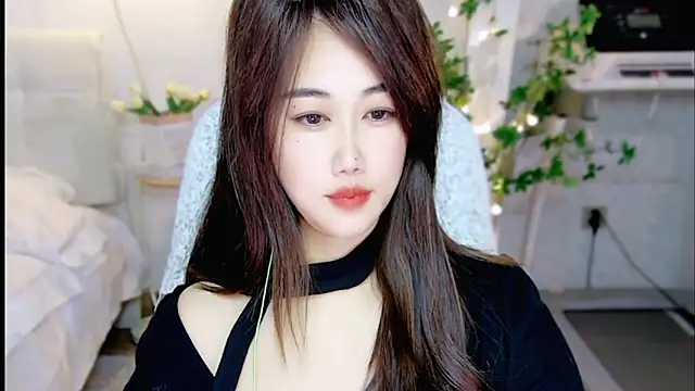 tutumissy online show from December 2025 02:00:01 PM