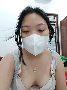Snapshot of linh-xinh18 chatting on July 2026 02:45:02 PM linh-xinh18 online show from July 2026 02:45:02 PM