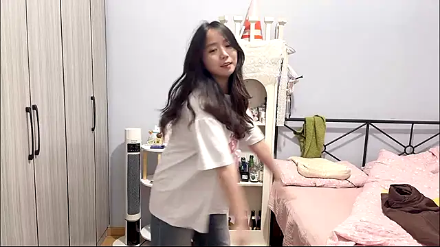 Hmm 0303 online show from March 2026 04:33:01 PM