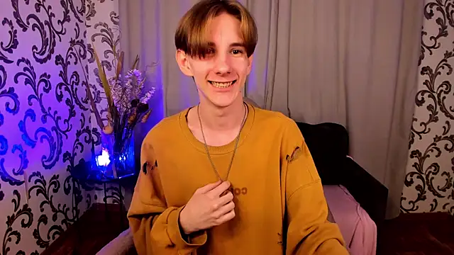 Snapshot of ted_lun chatting on November 2025 06:48:02 PM ted lun online show from November 2025 06:48:02 PM