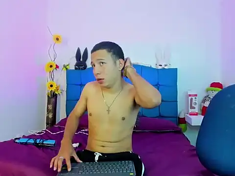 Lovers Spicy online show from March 2026 03:21:01 AM