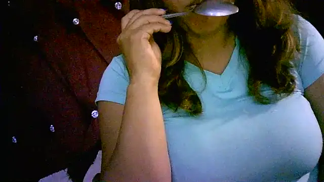 Zulreyna online show from April 2026 03:20:01 AM