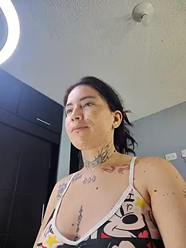 Snapshot of mr_arte chatting on November 2025 11:00:02 AM mr arte online show from November 2025 11:00:02 AM