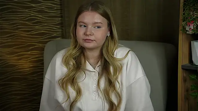 Snapshot of TorieDeeb chatting on November 2025 06:03:02 AM TorieDeeb online show from November 2025 06:03:02 AM