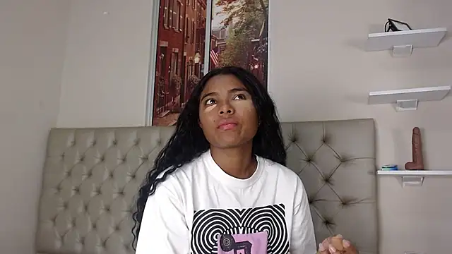 mila sophia online show from November 2025 01:55:02 PM