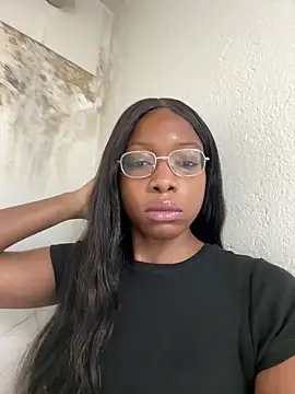 SwissMirelle online show from November 2025 04:07:02 PM