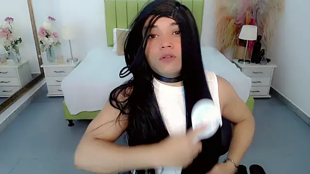 sebastian cruz  online show from April 2026 07:05:02 PM