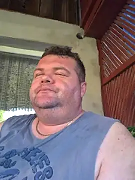 Snapshot of Grase44 chatting on June 2026 04:17:01 AM Grase44 online show from June 2026 04:17:01 AM