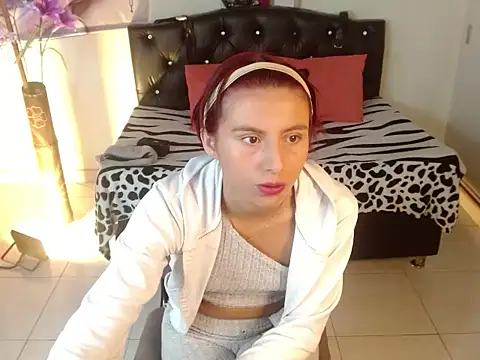 LuluKiss  online show from January 2026 01:48:02 PM