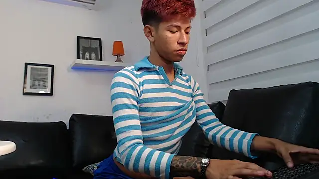 Tessachains 2  online show from November 2025 02:00:01 AM