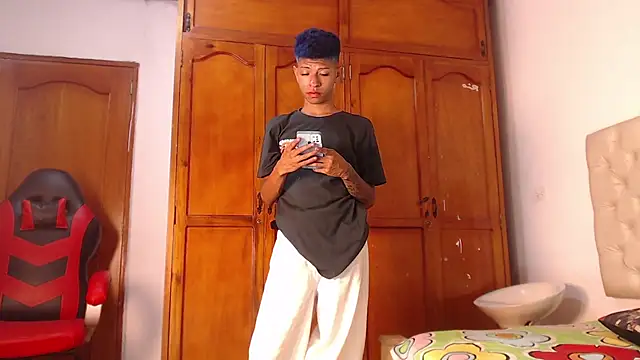 Tessachains 2  online show from February 2026 02:41:02 AM