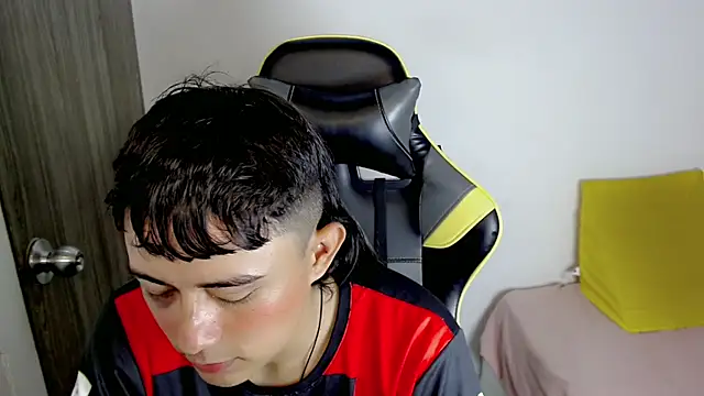 Tatann 18 online show from November 2025 08:53:01 PM