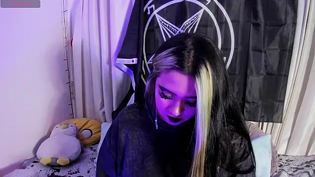 Lilith Zenith  online show from February 2026 03:35:01 AM