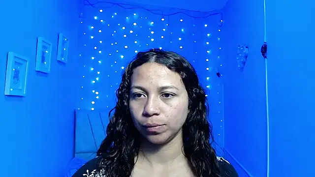 monika 256 online show from November 2025 01:10:02 PM