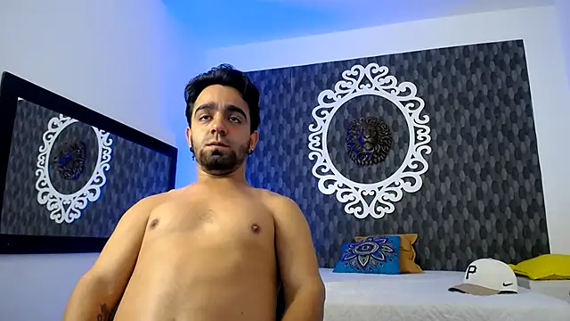 Dereck Jhonsonn online show from November 2025 09:05:02 PM