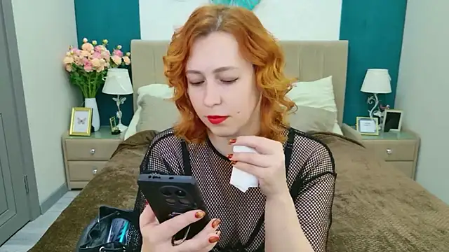 Evie Berret online show from November 2025 10:36:01 AM