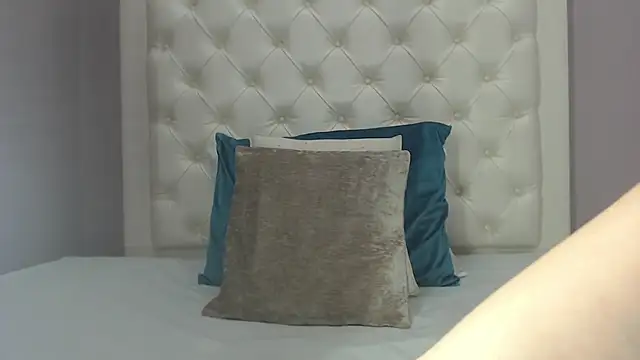 rossibaker online show from November 2025 05:09:02 AM