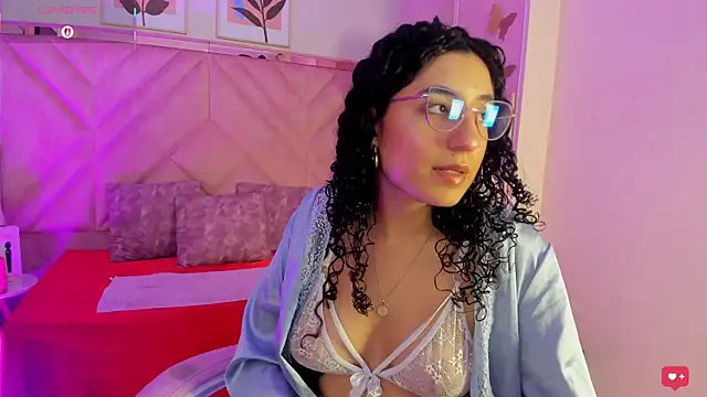 DemiJones  online show from December 2025 04:41:04 AM