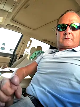 Golferkid1124 online show from November 2025 03:34:02 PM