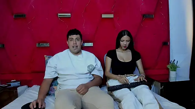 Emmaanddarling online show from January 2026 02:43:02 PM