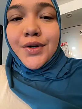 Snapshot of sweetmuslim01 chatting on January 2025 10:28:02 PM sweetmuslim01 online show from January 2025 10:28:02 PM