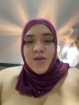 Snapshot of sweetmuslim01 chatting on January 2025 12:22:02 AM sweetmuslim01 online show from January 2025 12:22:02 AM