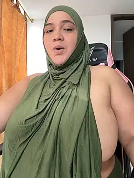 Snapshot of sweetmuslim01 chatting on September 2025 08:41:01 PM sweetmuslim01 online show from September 2025 08:41:01 PM