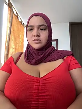 Snapshot of sweetmuslim01 chatting on October 2025 03:55:02 PM sweetmuslim01 online show from October 2025 03:55:02 PM