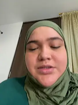 Snapshot of sweetmuslim01 chatting on July 2026 10:34:01 PM sweetmuslim01 online show from July 2026 10:34:01 PM