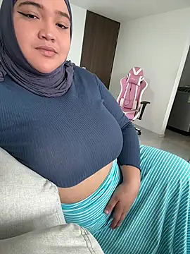 Snapshot of sweetmuslim01 chatting on July 2026 08:44:02 PM sweetmuslim01 online show from July 2026 08:44:02 PM